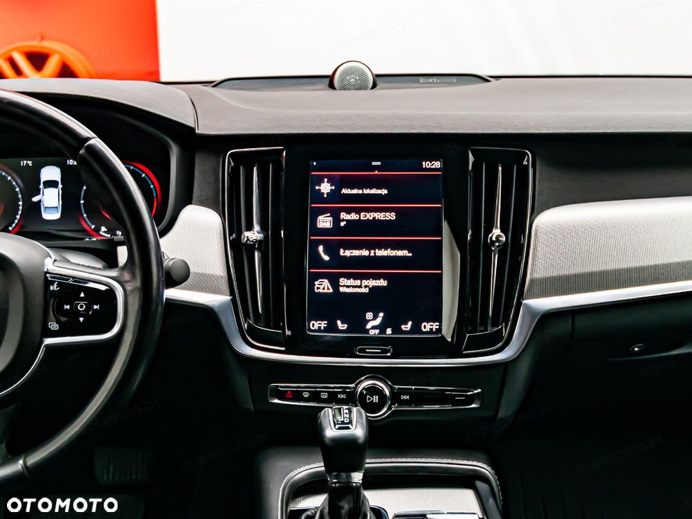 Volvo S90 D5 AWD R-Design - 21