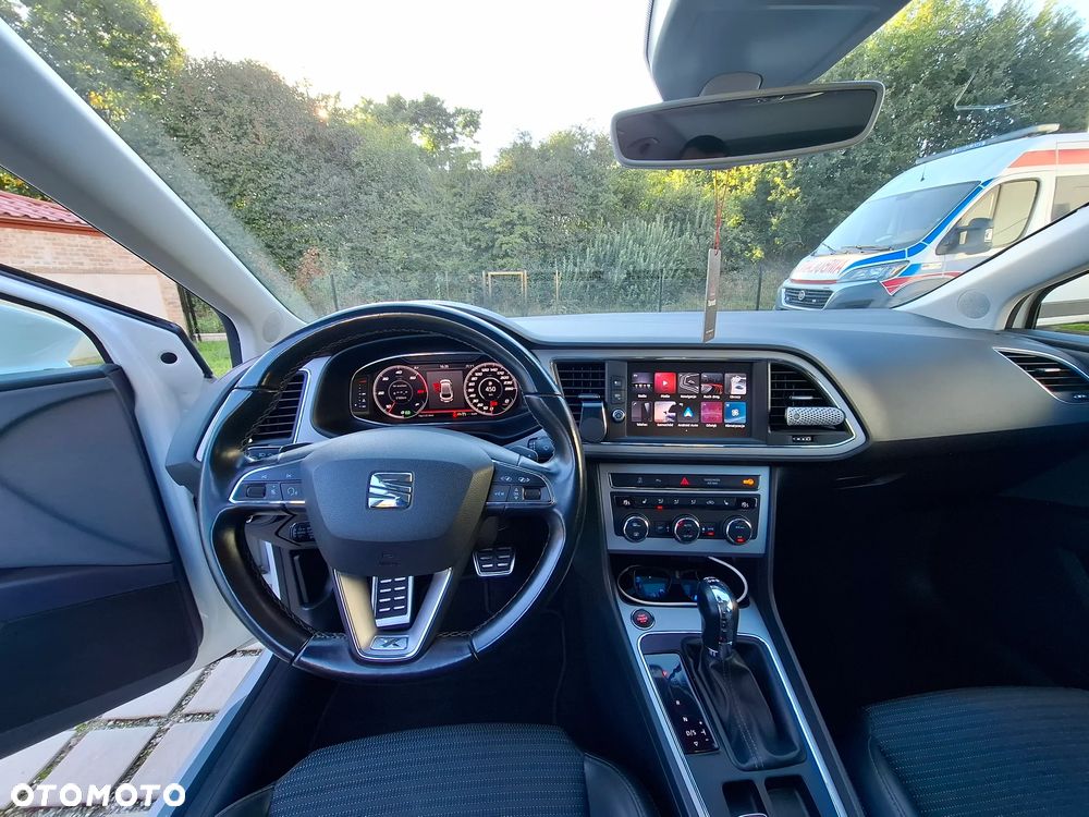 Seat Leon 2.0 TDI Xcellence S&S DSG - 16
