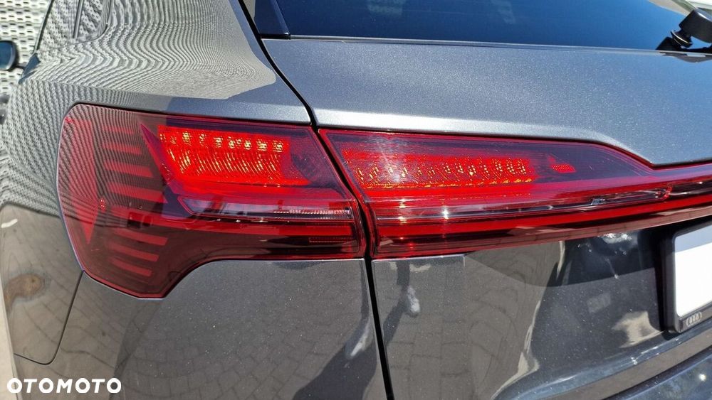 Audi Q8 - 8