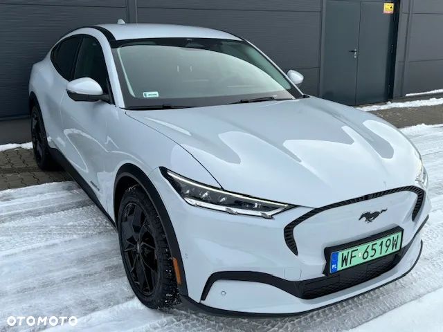 Ford Mustang Mach-E - 14