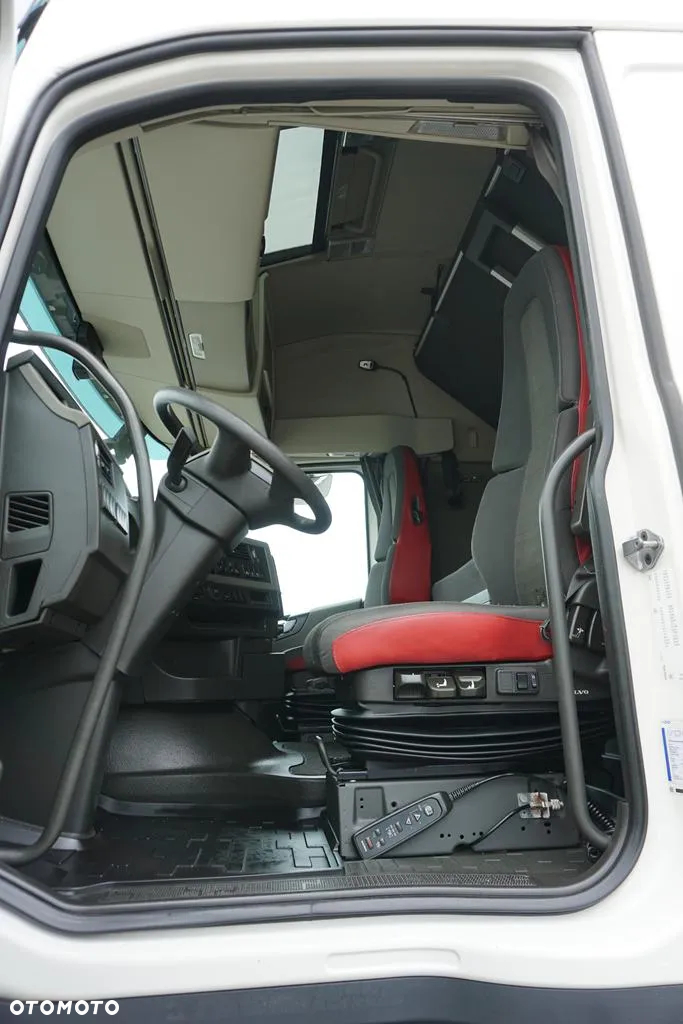 Volvo FH 460 / ACC / EURO 6 / BDF  / OŚ SKRĘTNA / 7,15 , 7,45 , 7,82 M - 7