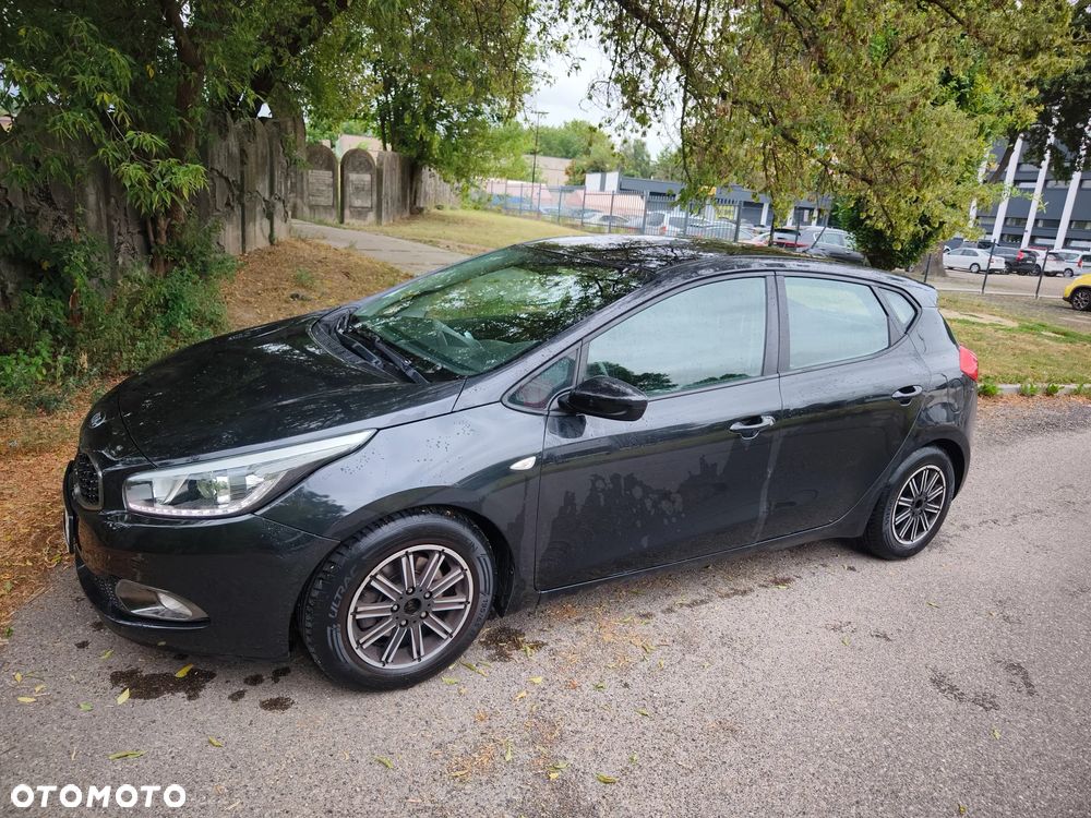 Kia Ceed - 26