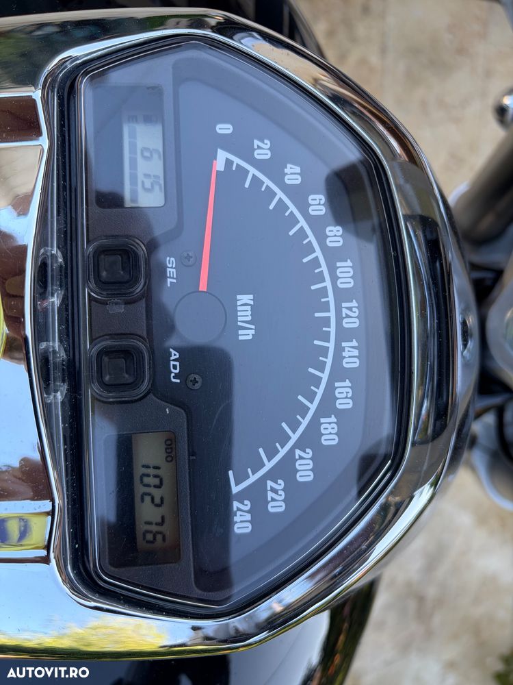 Suzuki Boulevard M109R - 3