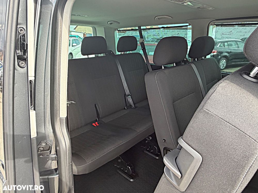 Volkswagen Caravelle - 25