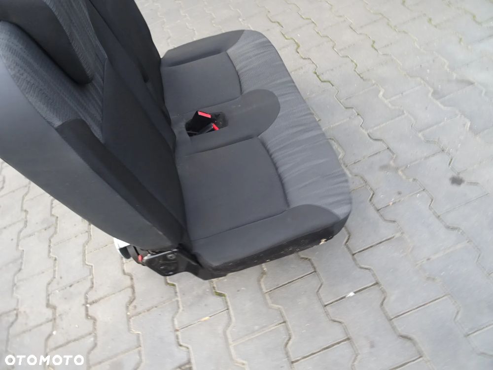 WYPRZEDAZ MIESIACA DACIA LODGY 7 OSOB FOTEL KANAPA TYL 3 RZAD FOTEL PRZEDNIE CZESCI ROZNE - 13