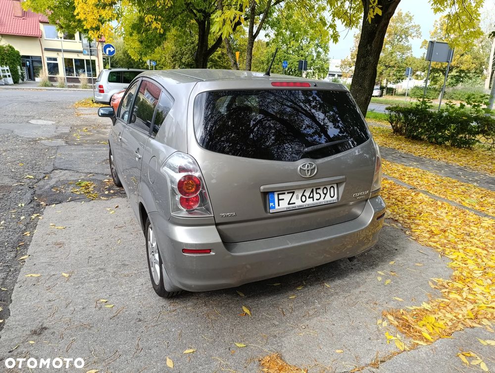 Toyota Corolla Verso - 2