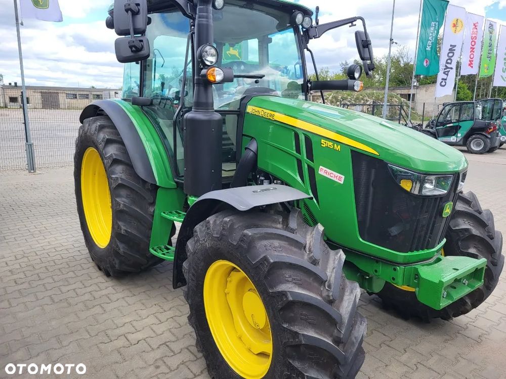 John Deere 5115M - 1
