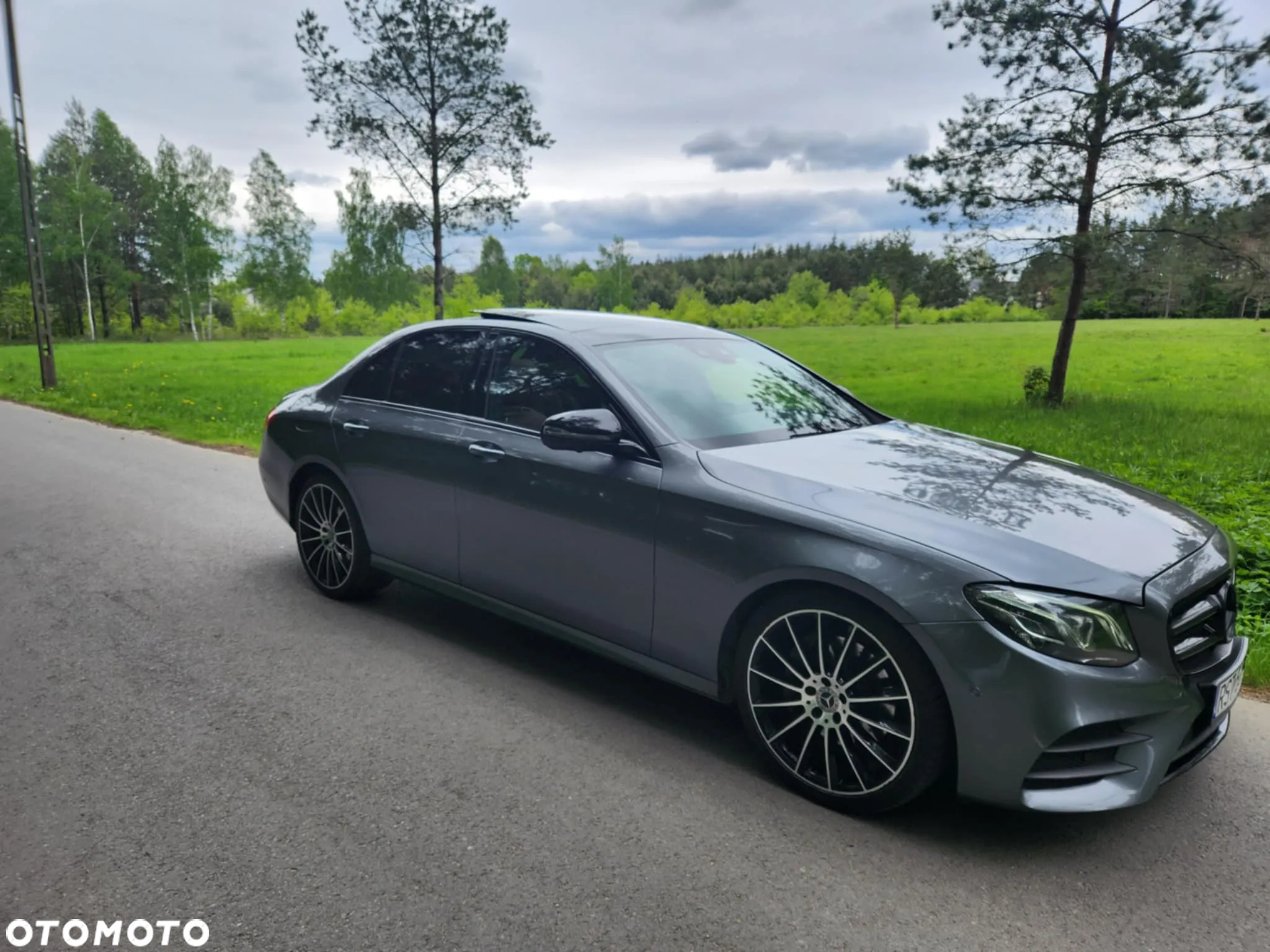 Mercedes-Benz Klasa E 220 d 9G-TRONIC AMG Line - 4