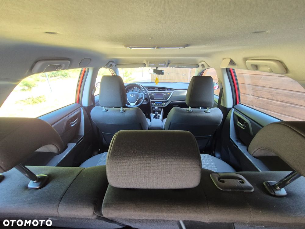 Toyota Auris - 31