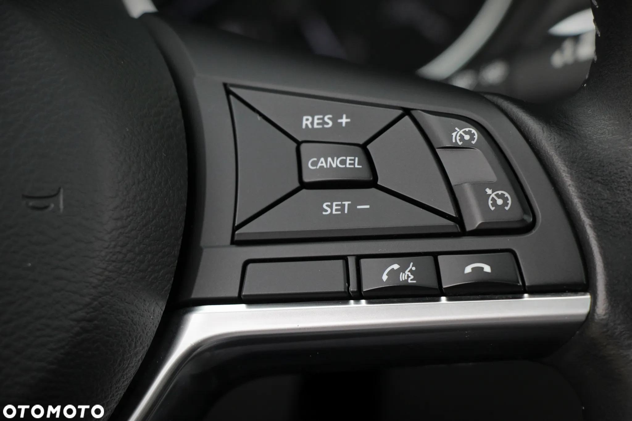 Nissan Qashqai 1.6 DIG-T N-Connecta - 29