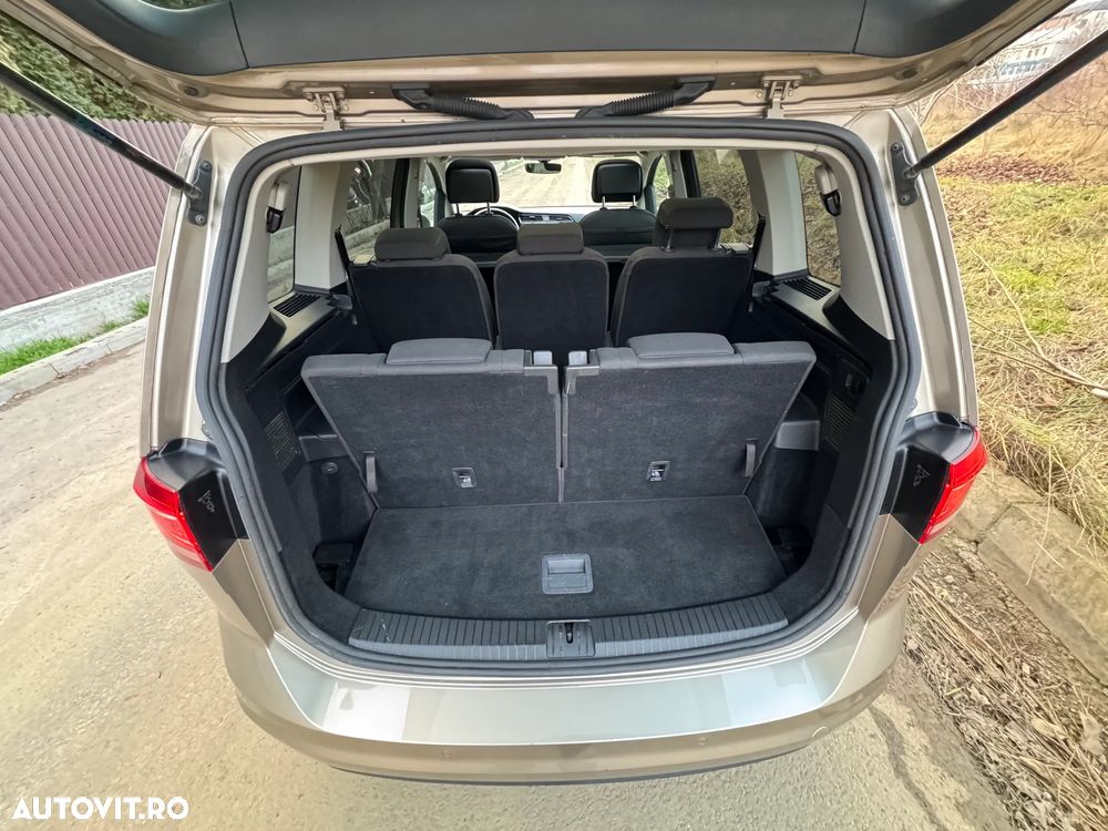 Volkswagen Touran 2.0 TDI Comfortline - 14