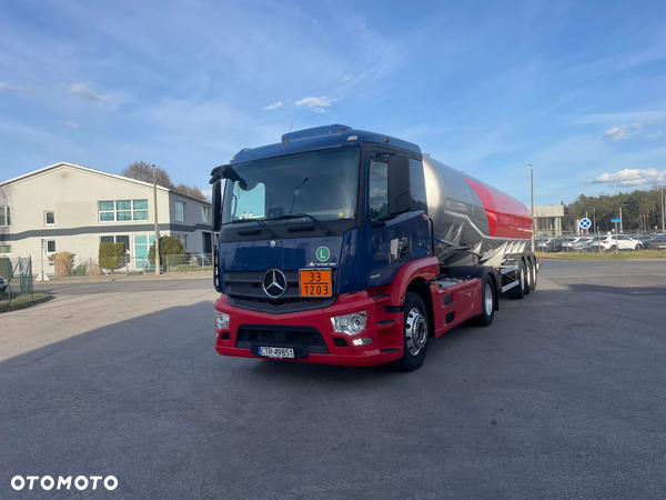 Mercedes-Benz ACTROS 1935