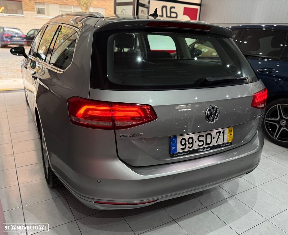 VW Passat Variant 1.6 TDI BlueMotion - 15