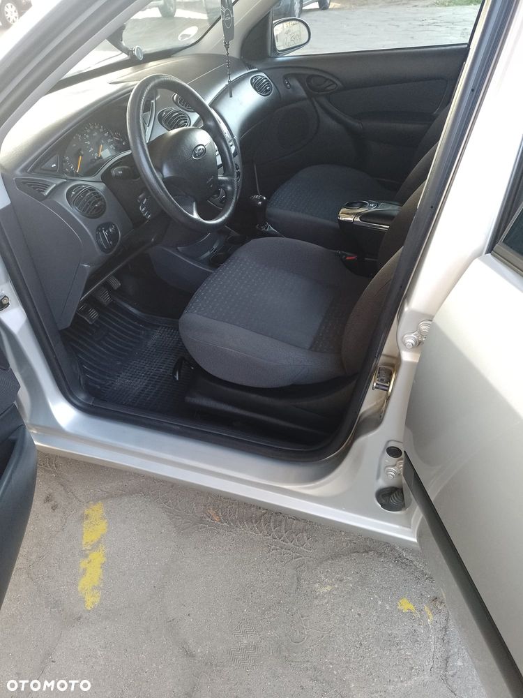 Ford Focus - 9