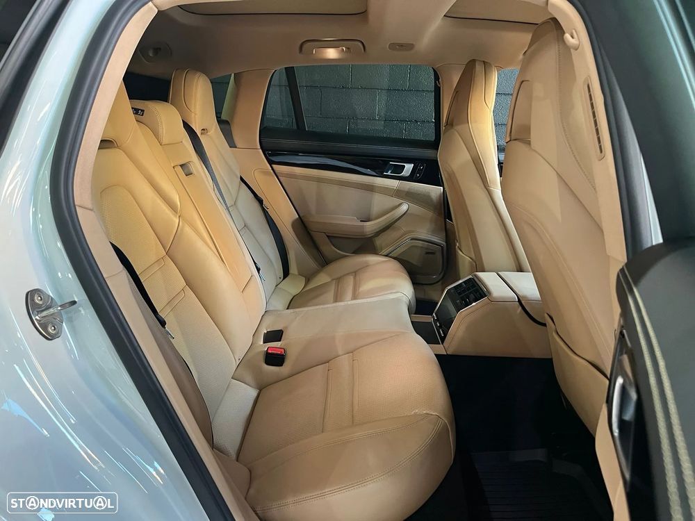 Porsche Panamera Sport Turismo 4 E-Hybrid Edition 10 Anos - 13