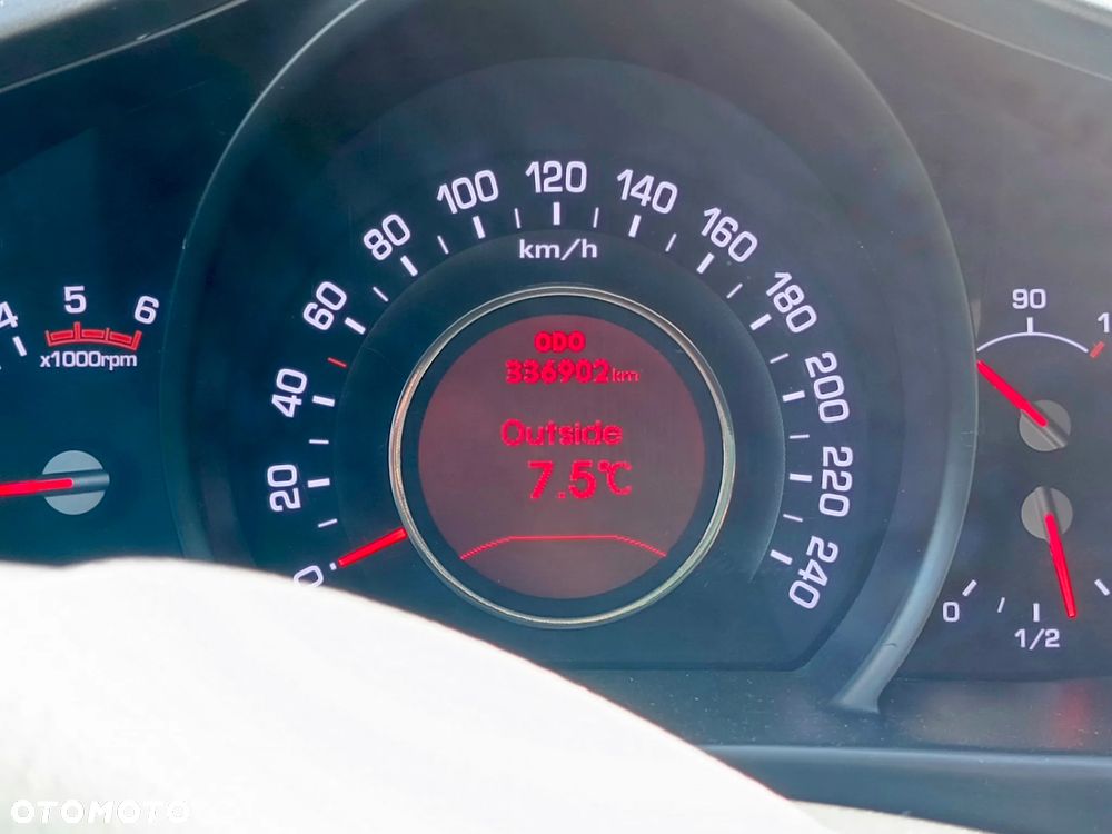 Kia Sportage 1.7 CRDI XL 2WD - 9