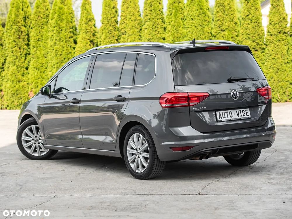 Volkswagen Touran 1.8 TSI (BlueMotion Technology) DSG Highline - 9