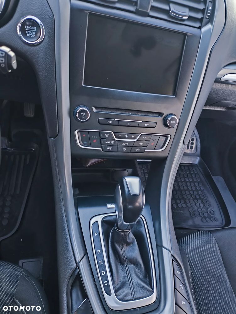 Ford Mondeo 2.0 TDCi ST-Line X PowerShift - 34