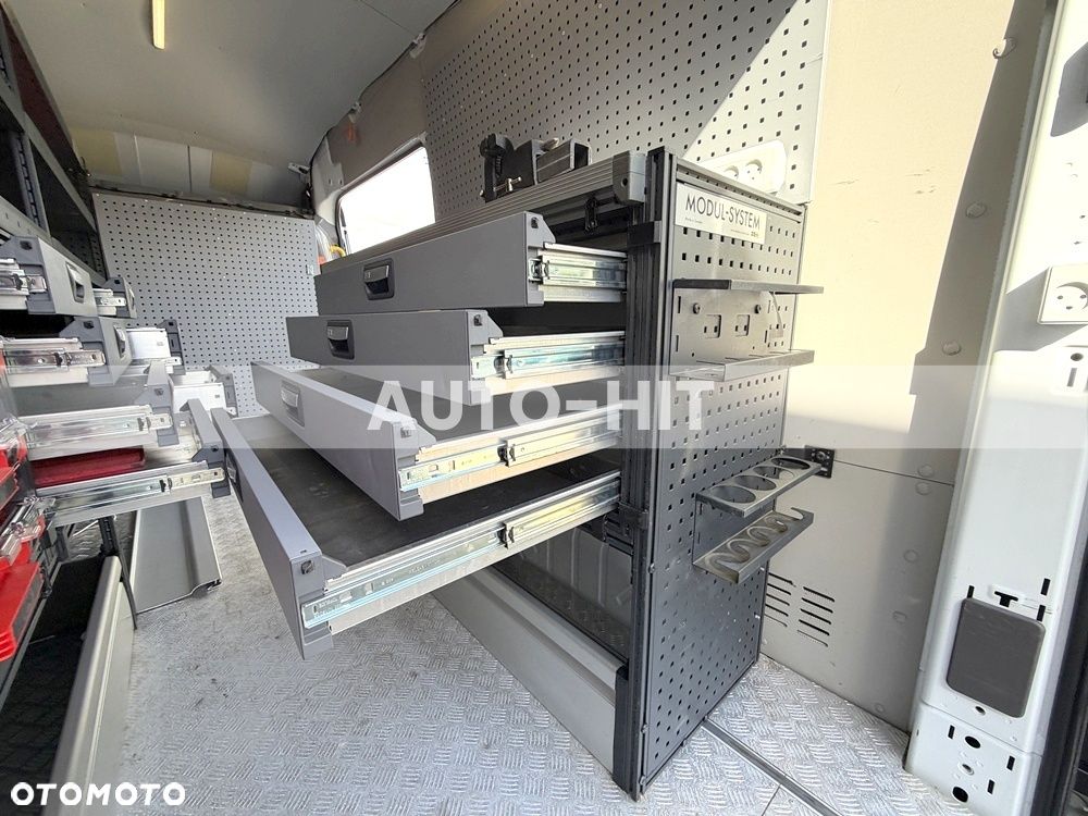 Ford Transit - 18