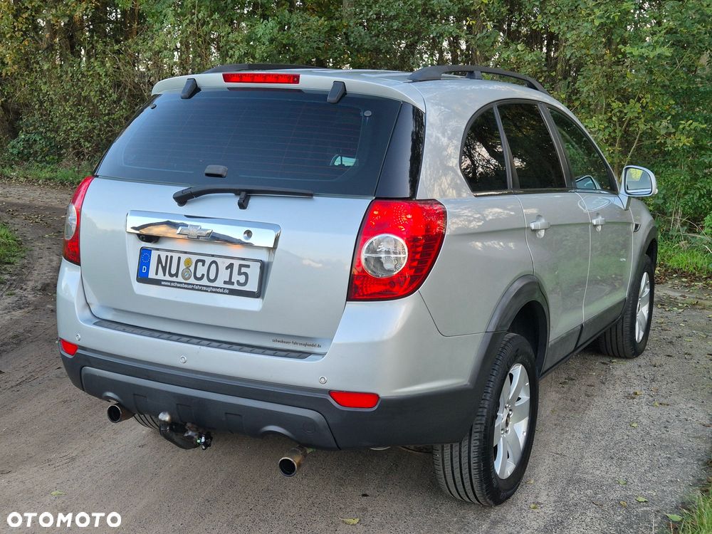 Chevrolet Captiva 2.4 2WD LT - 8
