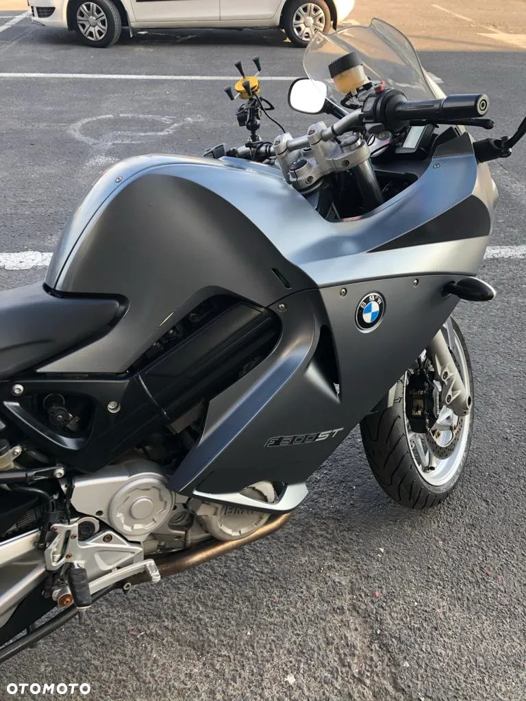 BMW F - 5