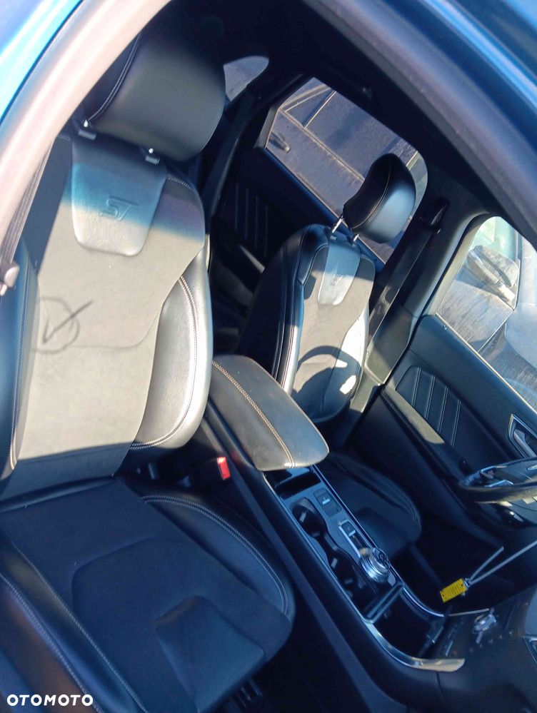 Ford Edge - 33