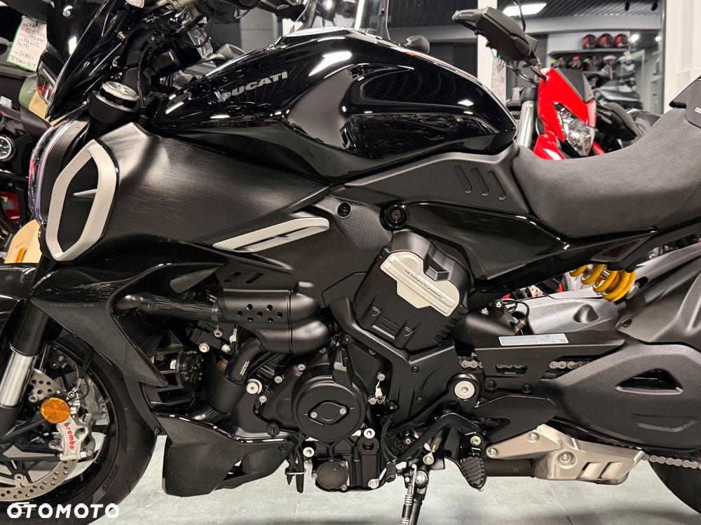 Ducati Diavel - 33