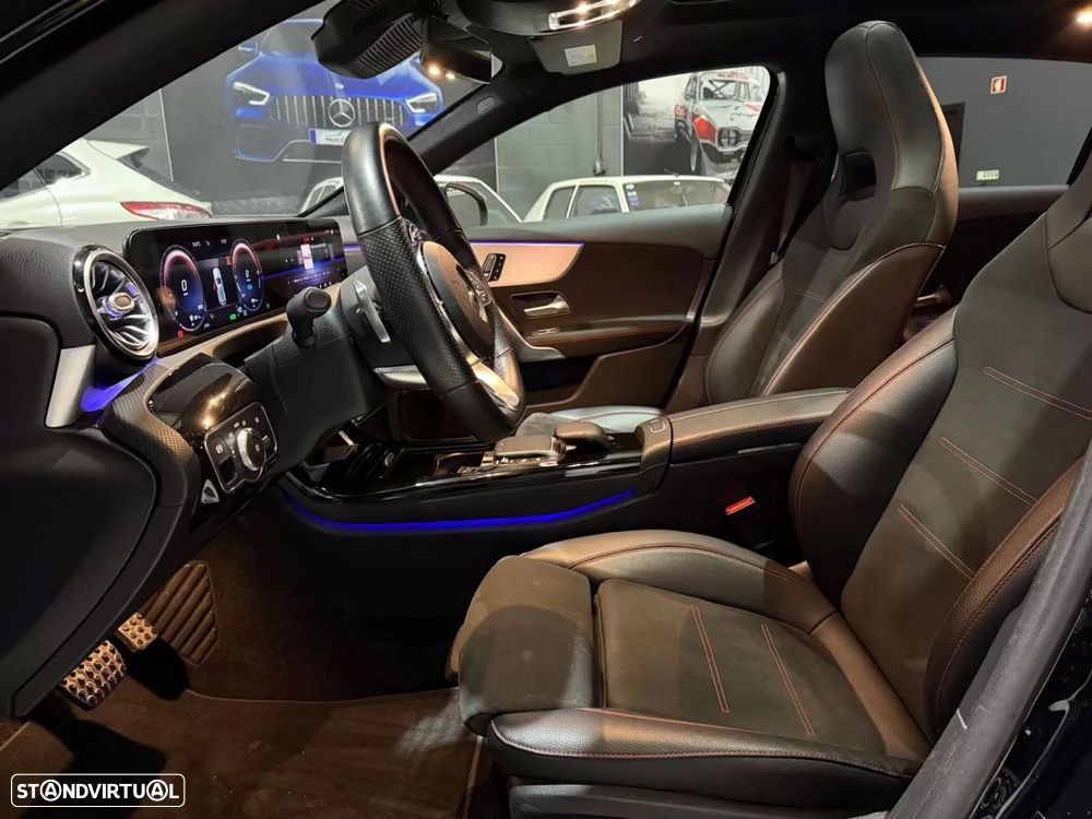 Mercedes-Benz A 250 e AMG Line - 14