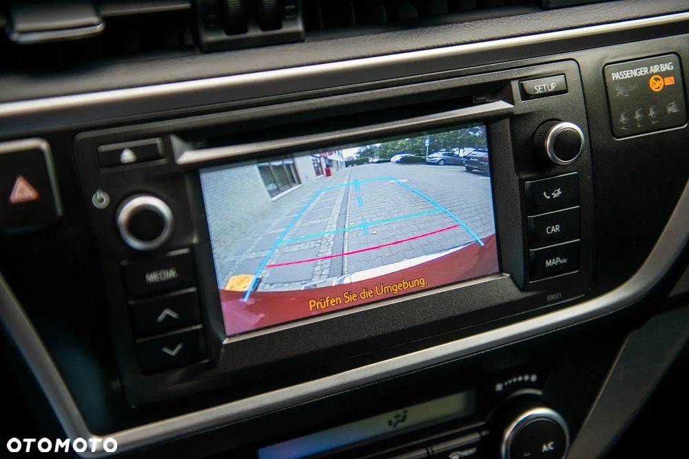 Toyota Auris 1.6 Edition - 35