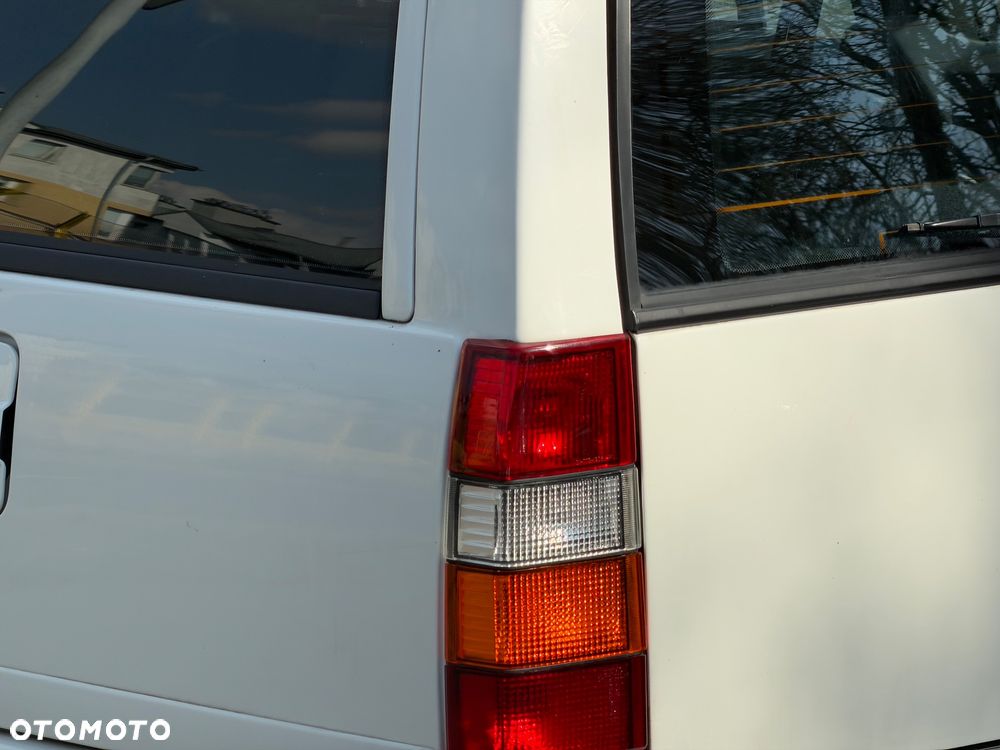 Volvo 945 - 4
