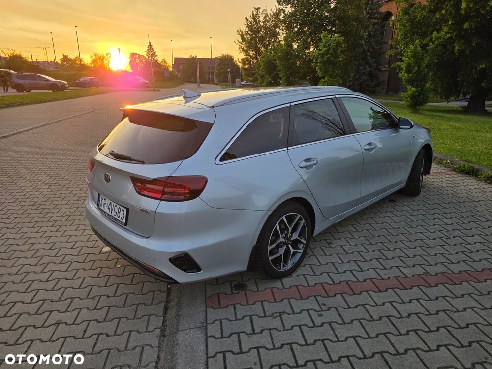 Kia Ceed 1.6 CRDi mHEV M DCT - 6
