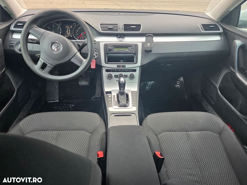 Volkswagen Passat 2.0 TDI DSG BlueMotion Technology Comfortline - 9