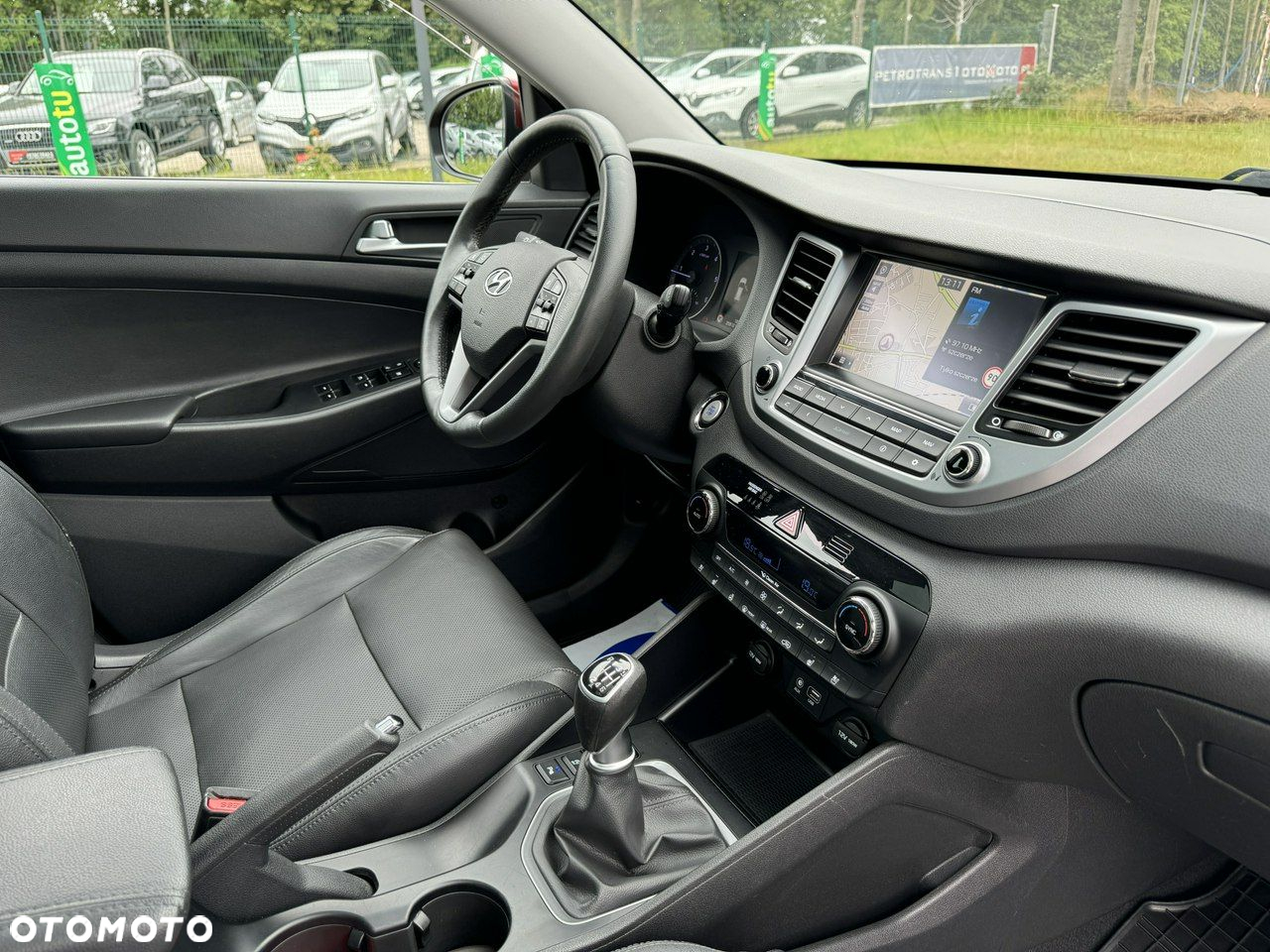 Hyundai Tucson 2.0 CRDI BlueDrive GO Plus 2WD - 38