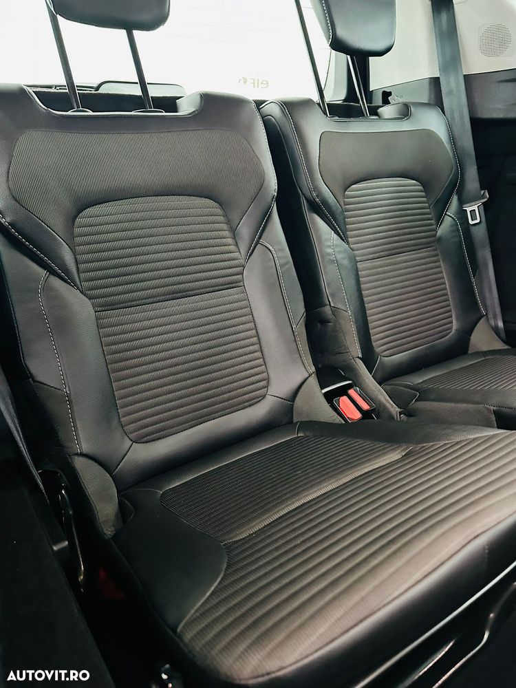 Renault Scenic ENERGY TCe 130 INTENS - 17