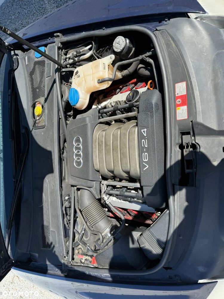 Audi A6 Limousine 2.4 - 24