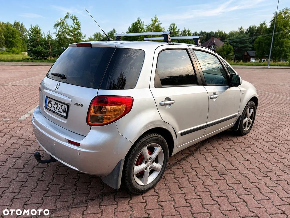 Suzuki SX4 1.6 GS/Premium - 3
