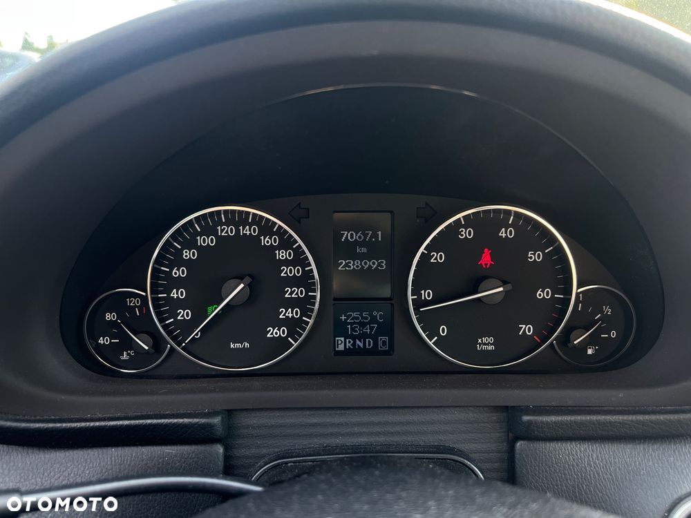 Mercedes-Benz Klasa C 180 Kompressor Automatik BlueEFFICIENCY Avantgarde - 14
