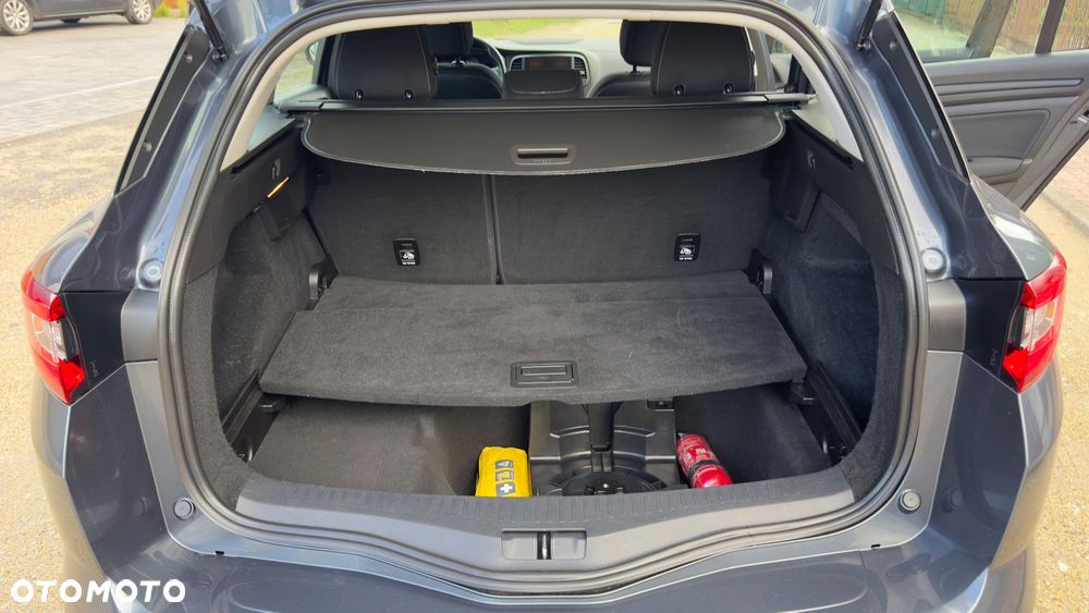 Renault Megane TCe 140 GPF EDC INTENS - 17