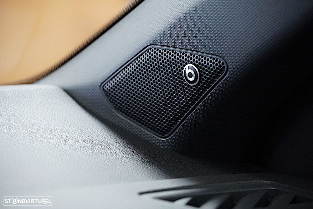 VW T-Roc 1.5 TSI R-Line DSG - 31