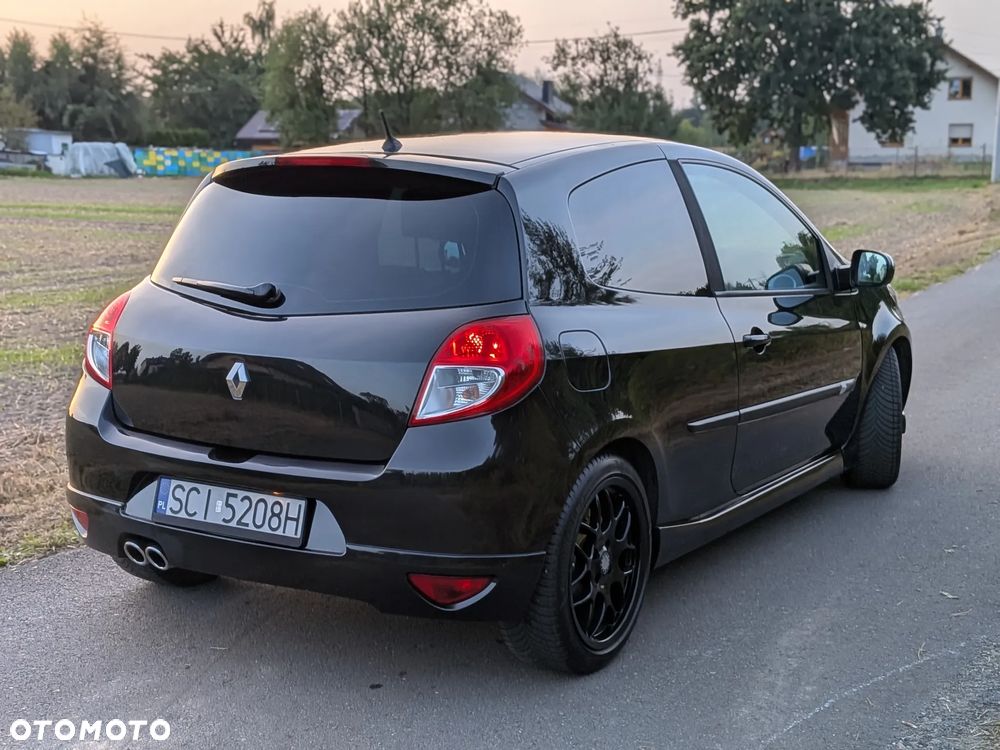 Renault Clio - 15