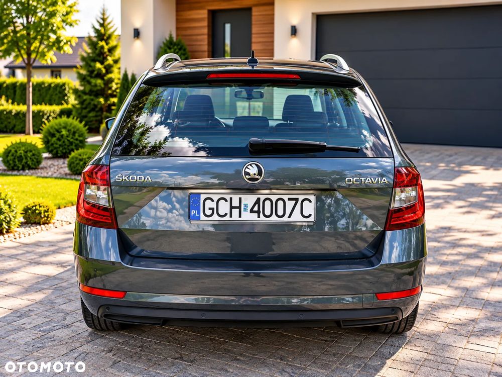 Skoda Octavia 2.0 TDI DSG Style - 6