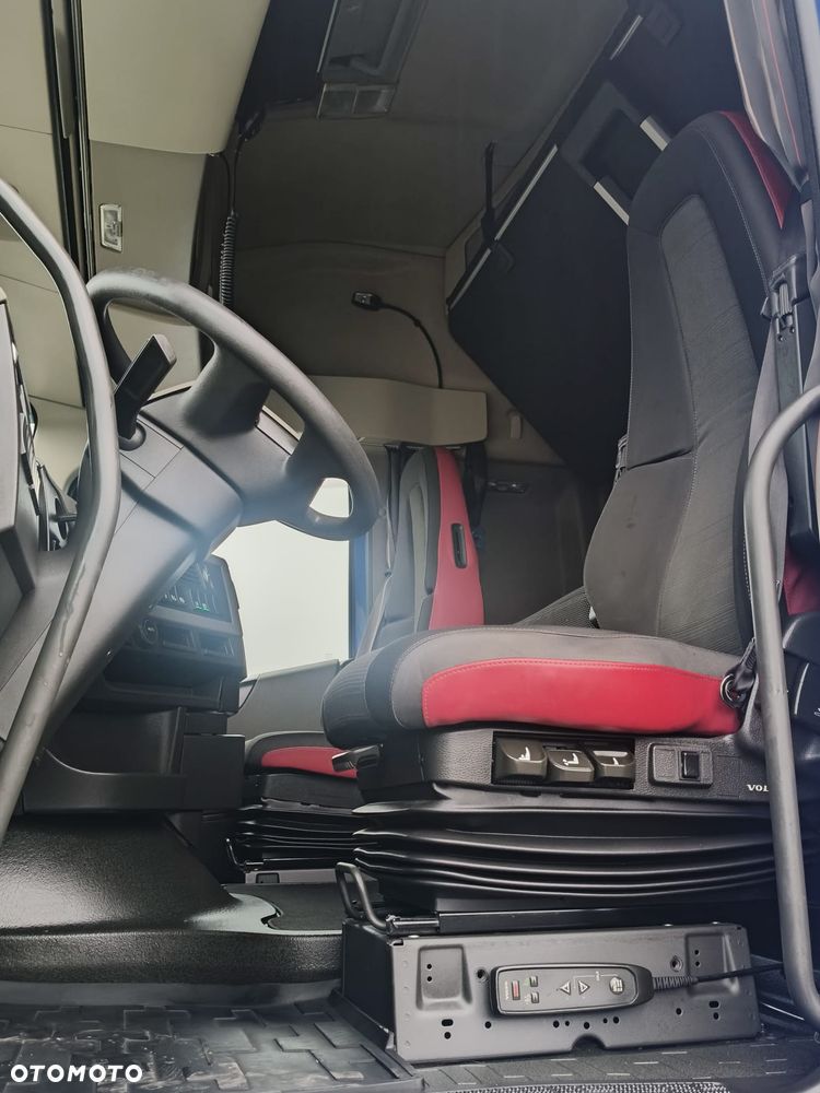 Volvo FH4 460 / EURO 6 / AUTOMAT / I -SHIFT / STANDARD / - 16