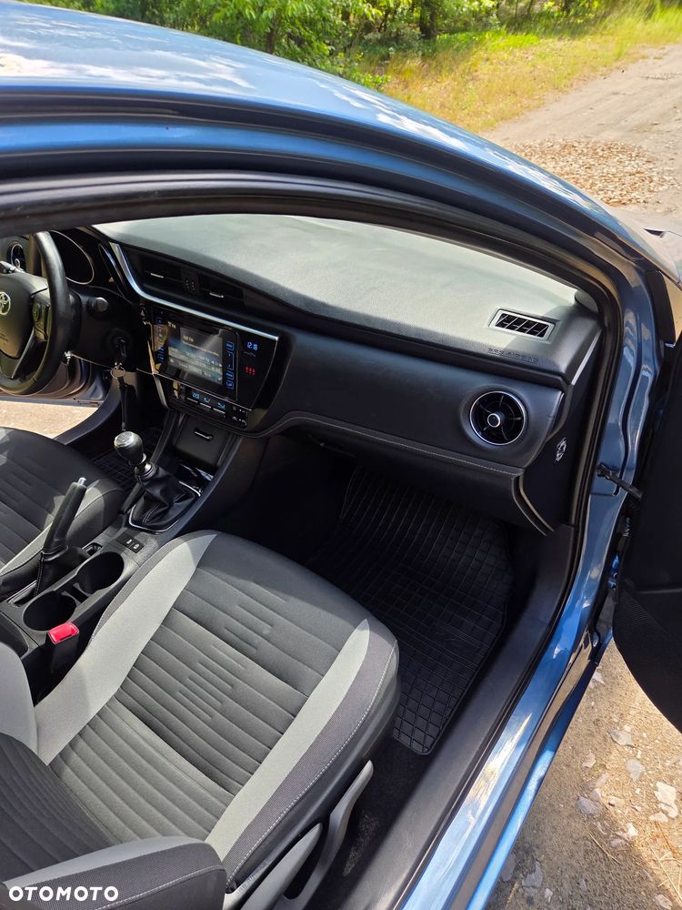 Toyota Auris 1.2 Turbo Executive - 24