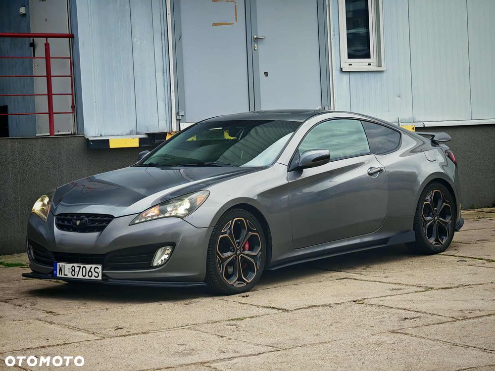 Hyundai Genesis Coupe 3.8 V6 - 3