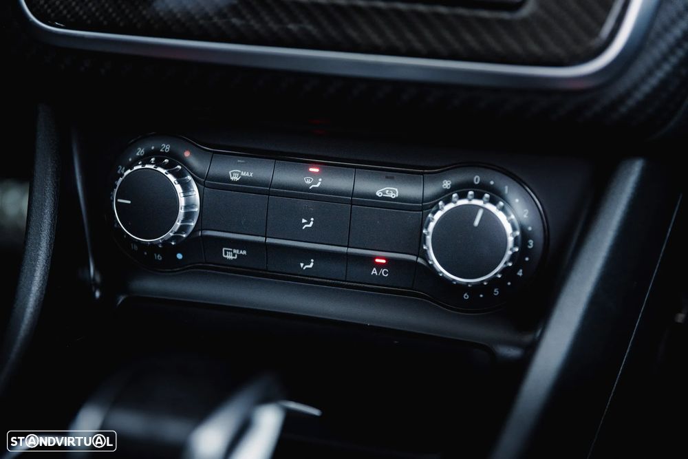 Mercedes-Benz A 45 AMG 4-Matic - 16