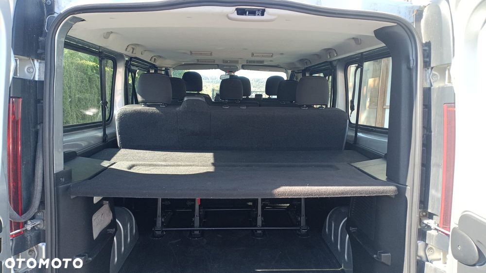Opel Vivaro - 12