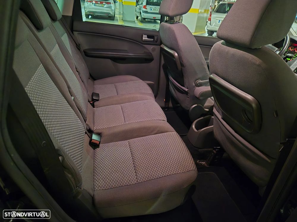 Ford Focus C-Max 1.6 TDCi Trend - 30