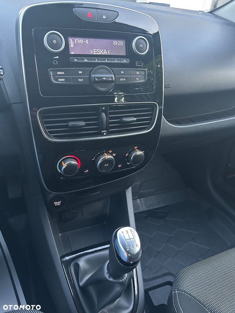 Renault Clio - 15