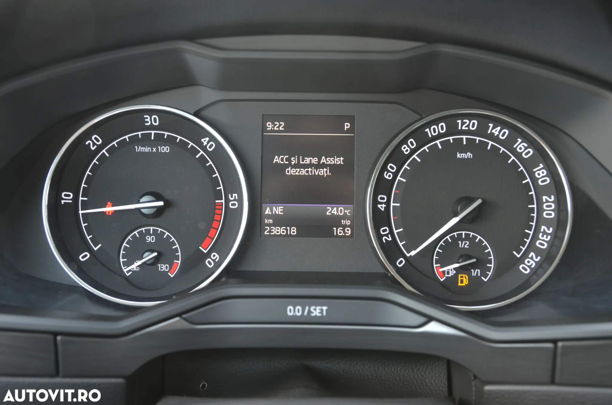 Skoda Superb 2.0 TDI DSG Style - 25