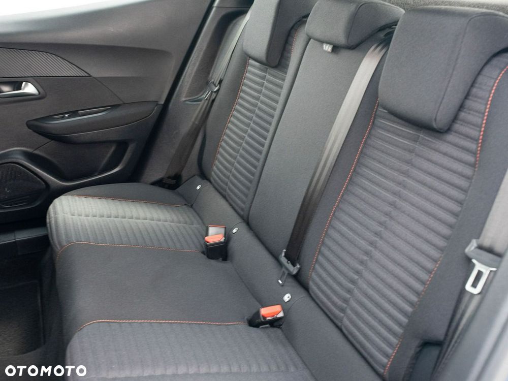 Peugeot 2008 1.2 PureTech Active Pack S&S - 27
